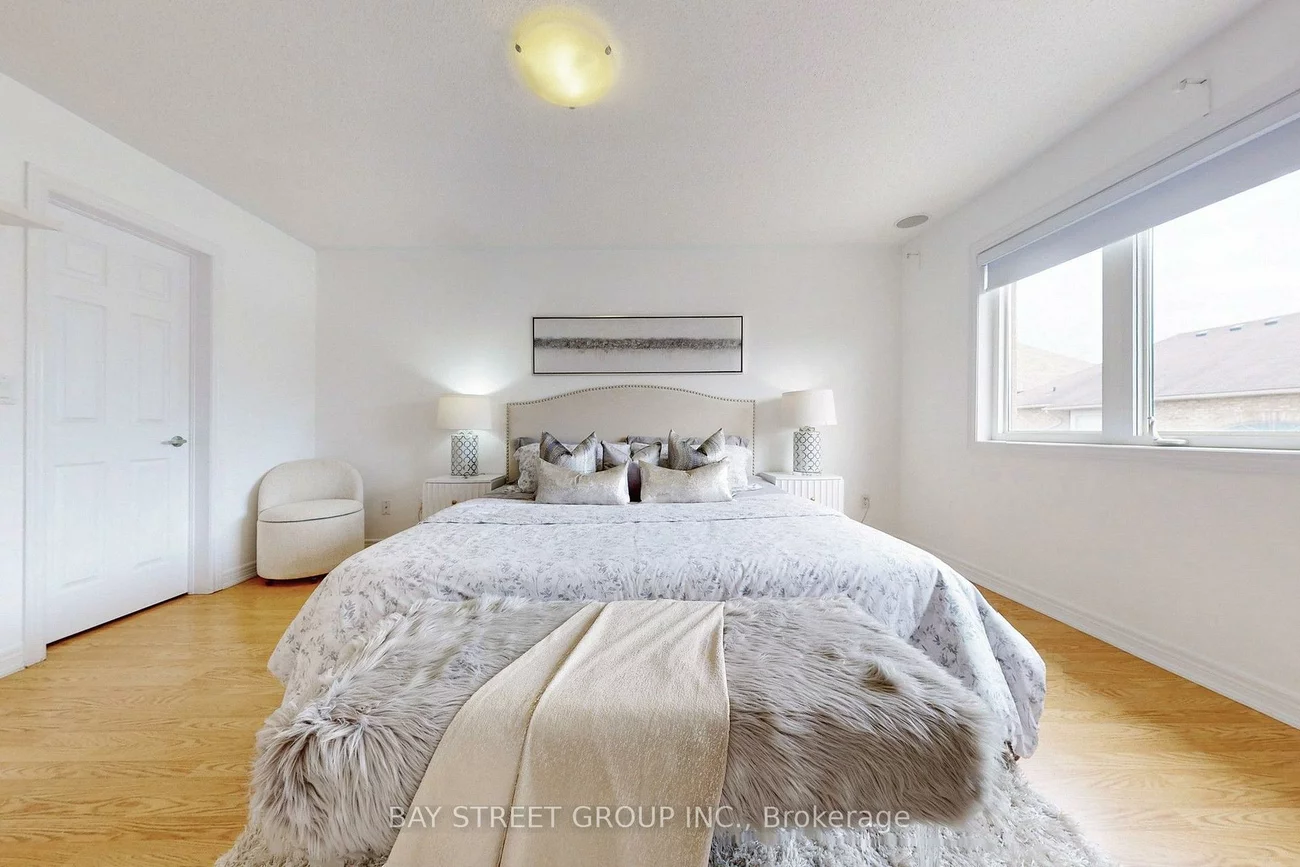 7, Tufo, Victoria Square, Markham