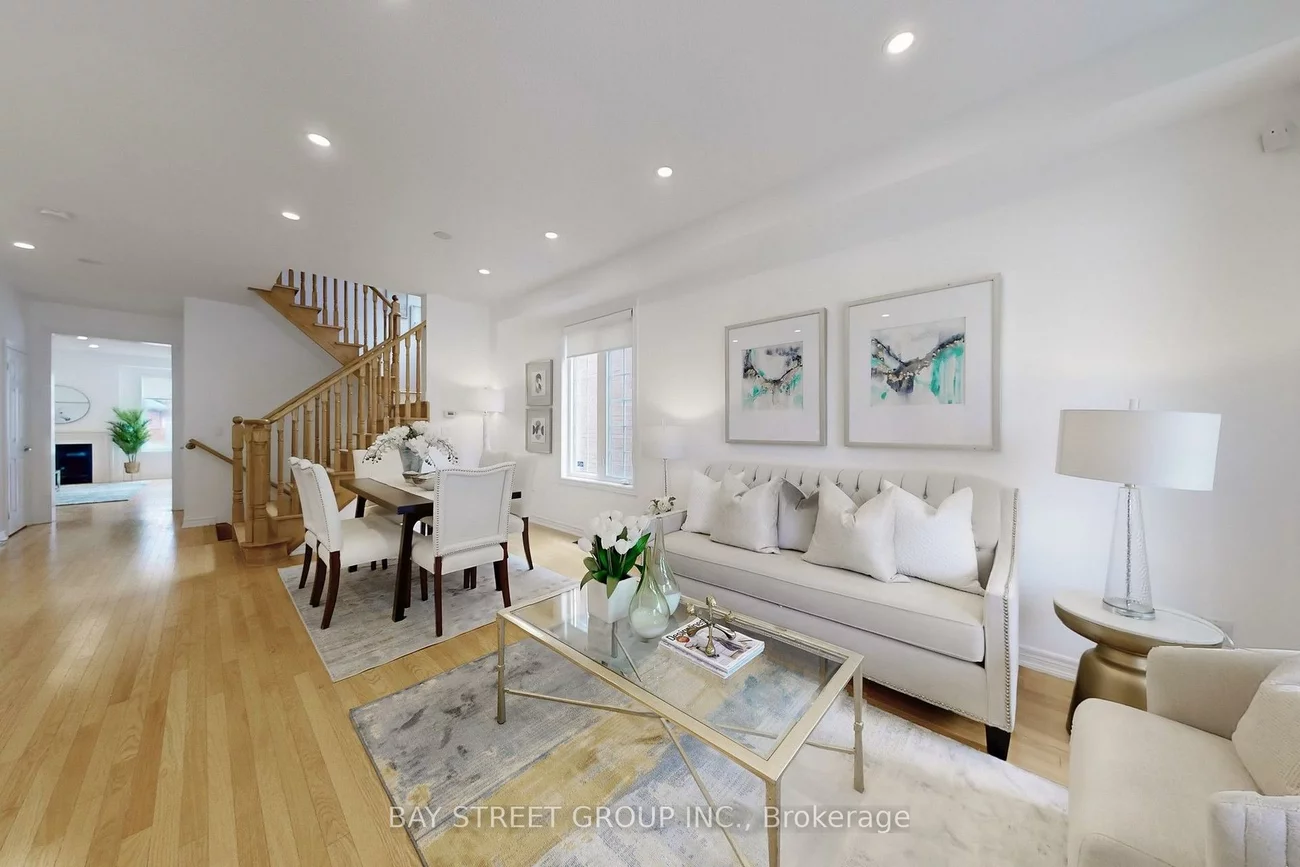 7, Tufo, Victoria Square, Markham