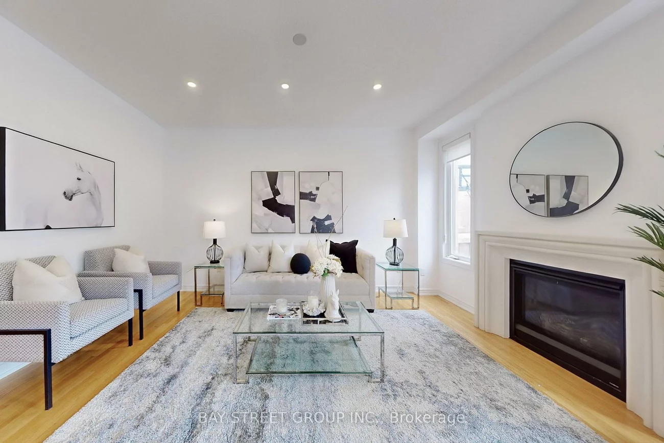 7, Tufo, Victoria Square, Markham