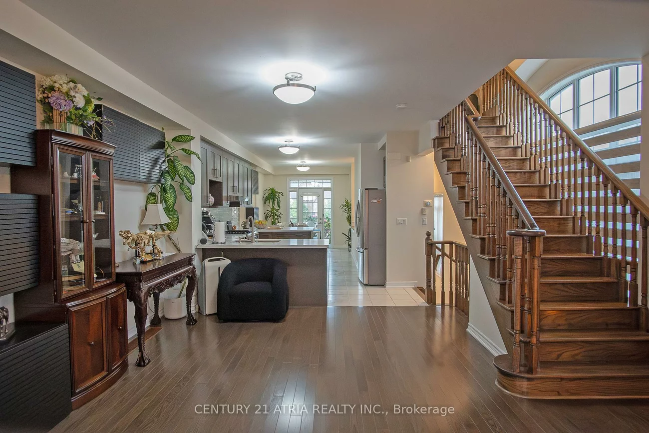 10951, Woodbine, Victoria Square, Markham