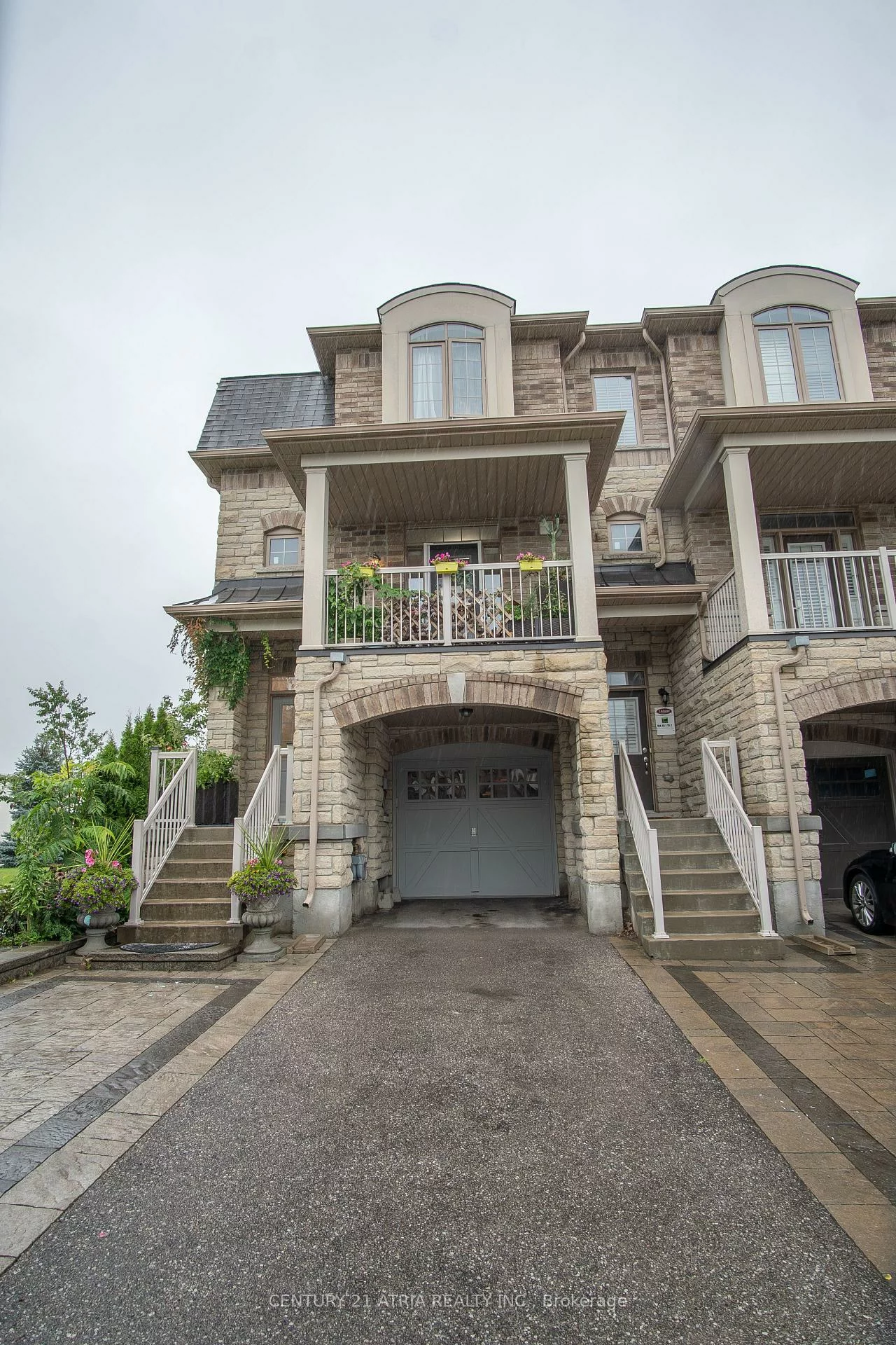 10951, Woodbine, Victoria Square, Markham
