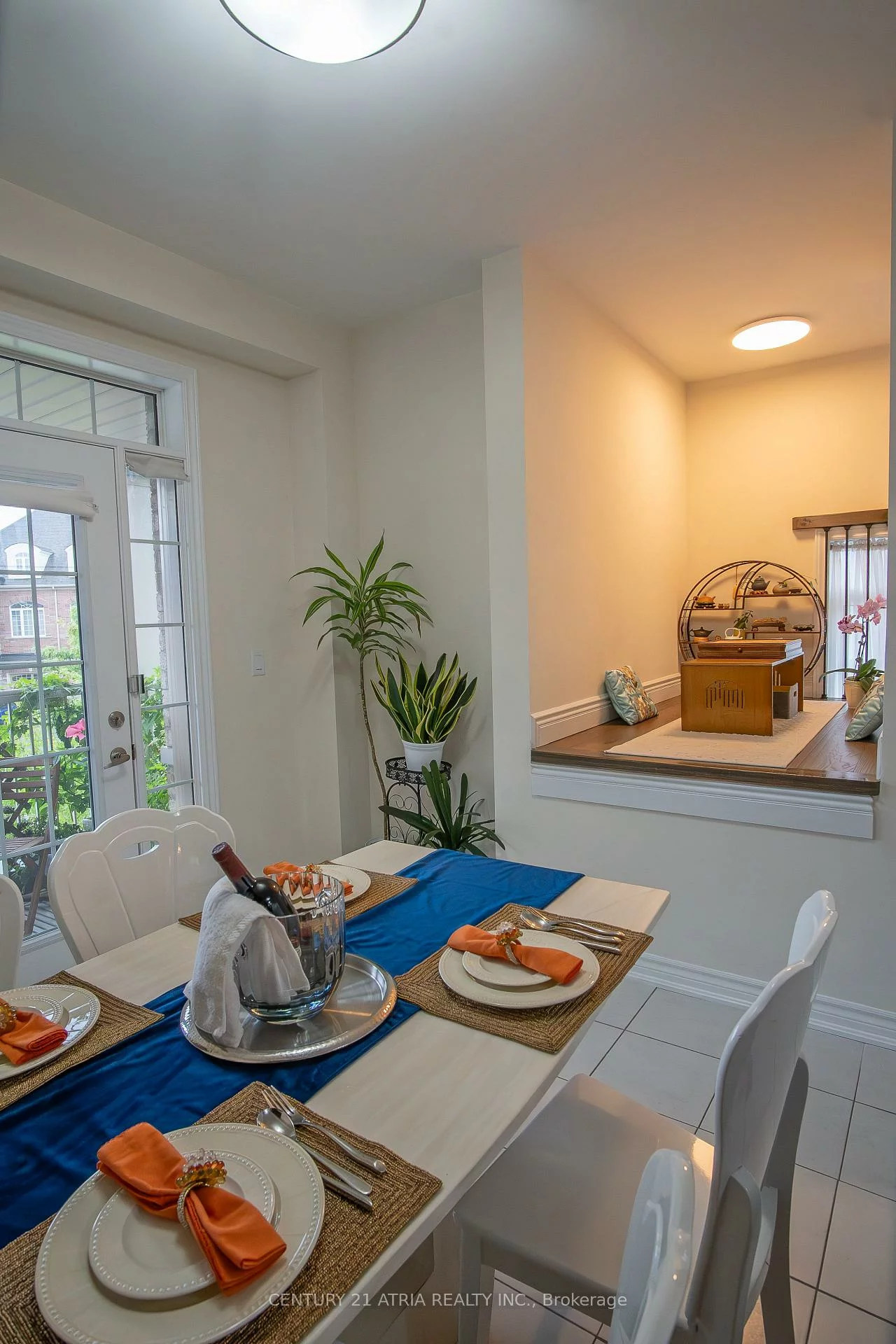 10951, Woodbine, Victoria Square, Markham