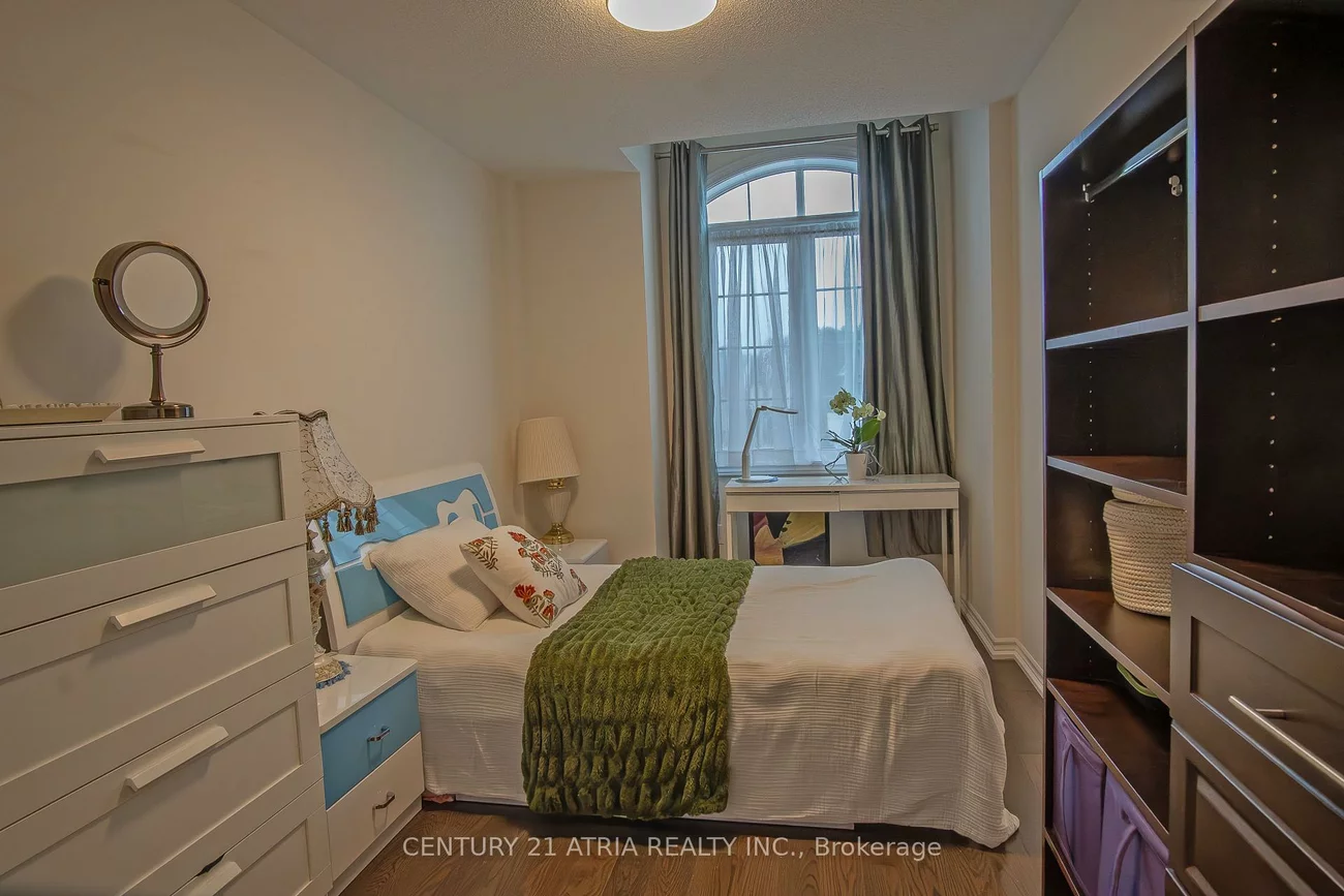 10951, Woodbine, Victoria Square, Markham
