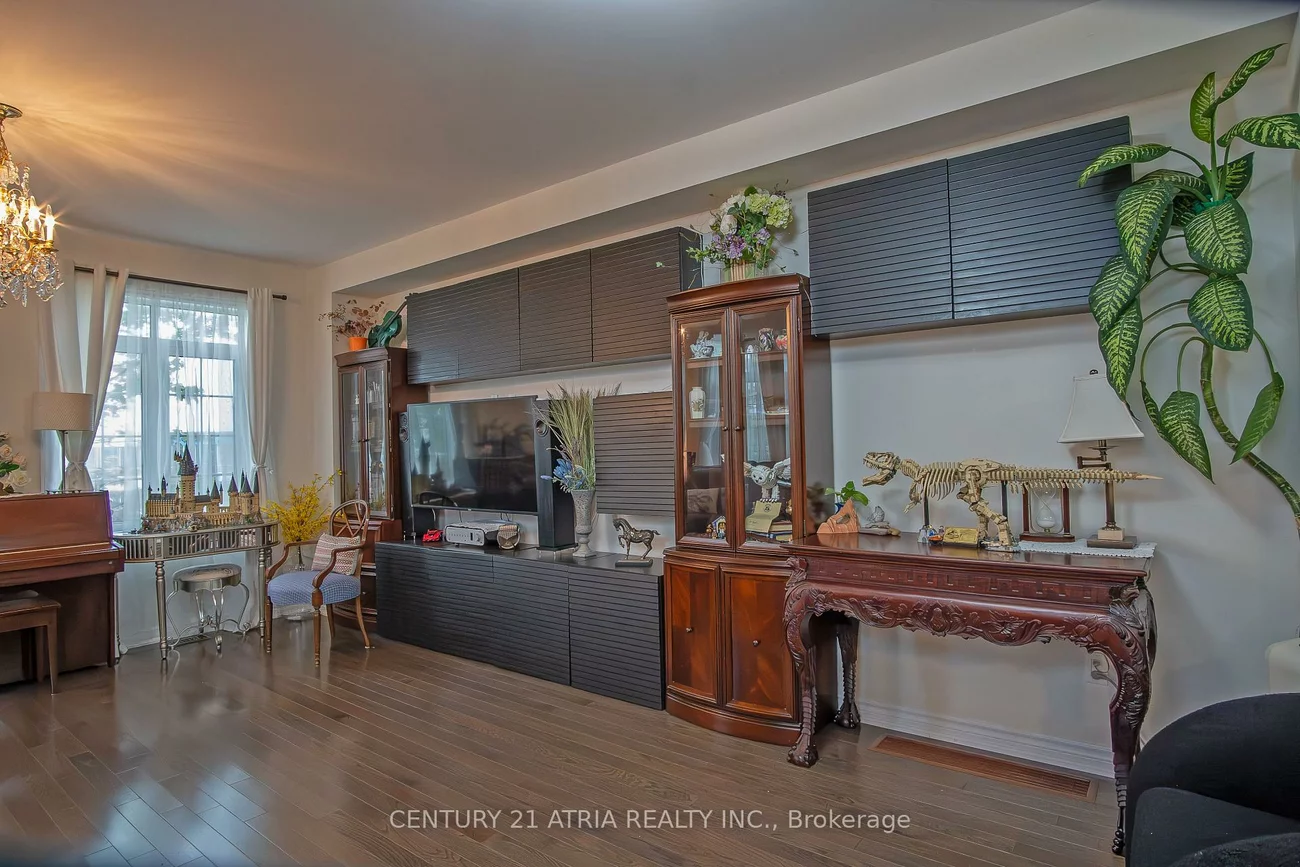 10951, Woodbine, Victoria Square, Markham
