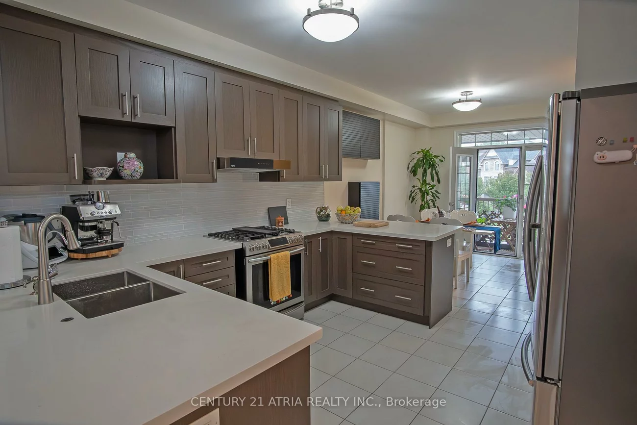 10951, Woodbine, Victoria Square, Markham