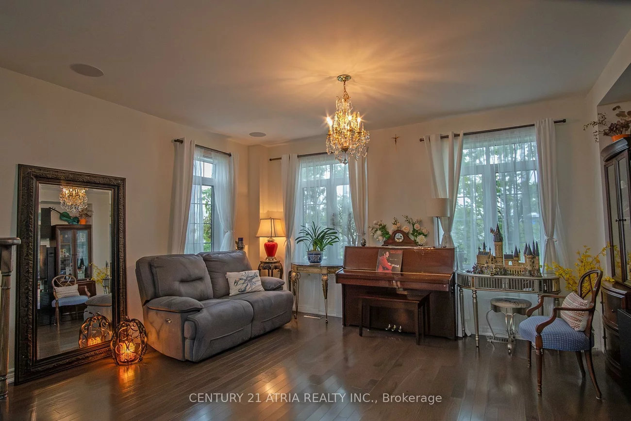 10951, Woodbine, Victoria Square, Markham