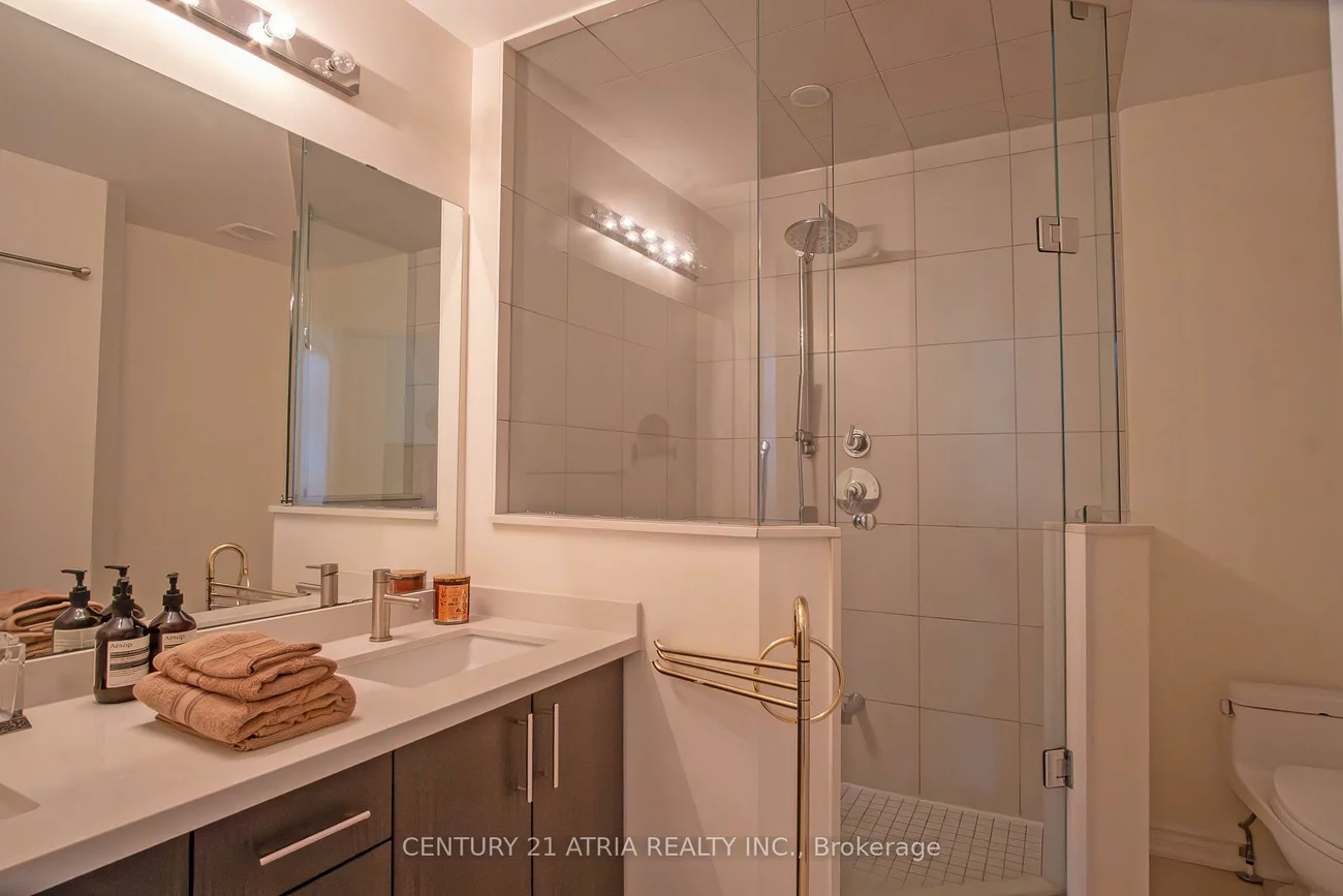 10951, Woodbine, Victoria Square, Markham