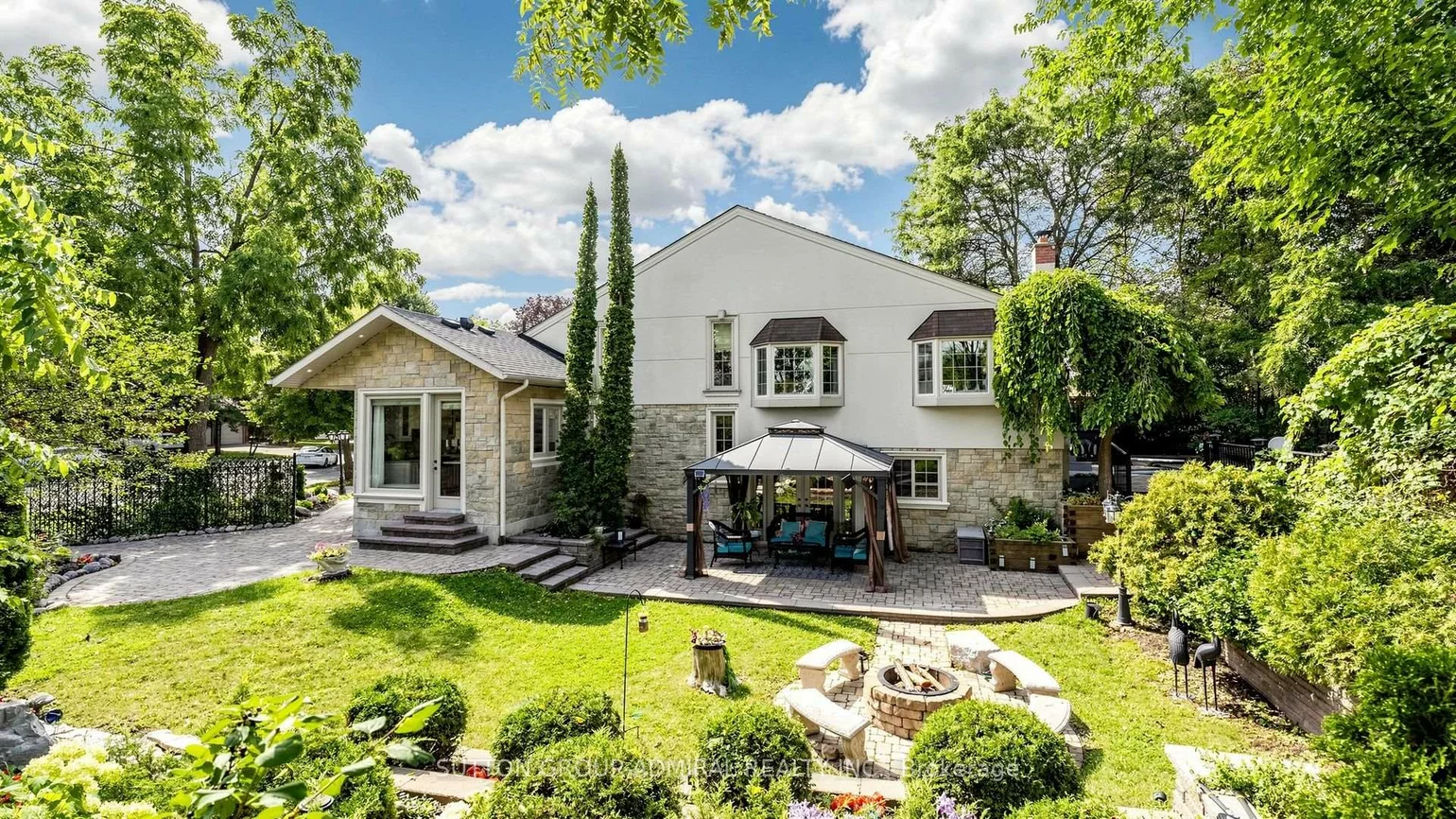 12, Saunders, Aileen-Willowbrook, Markham