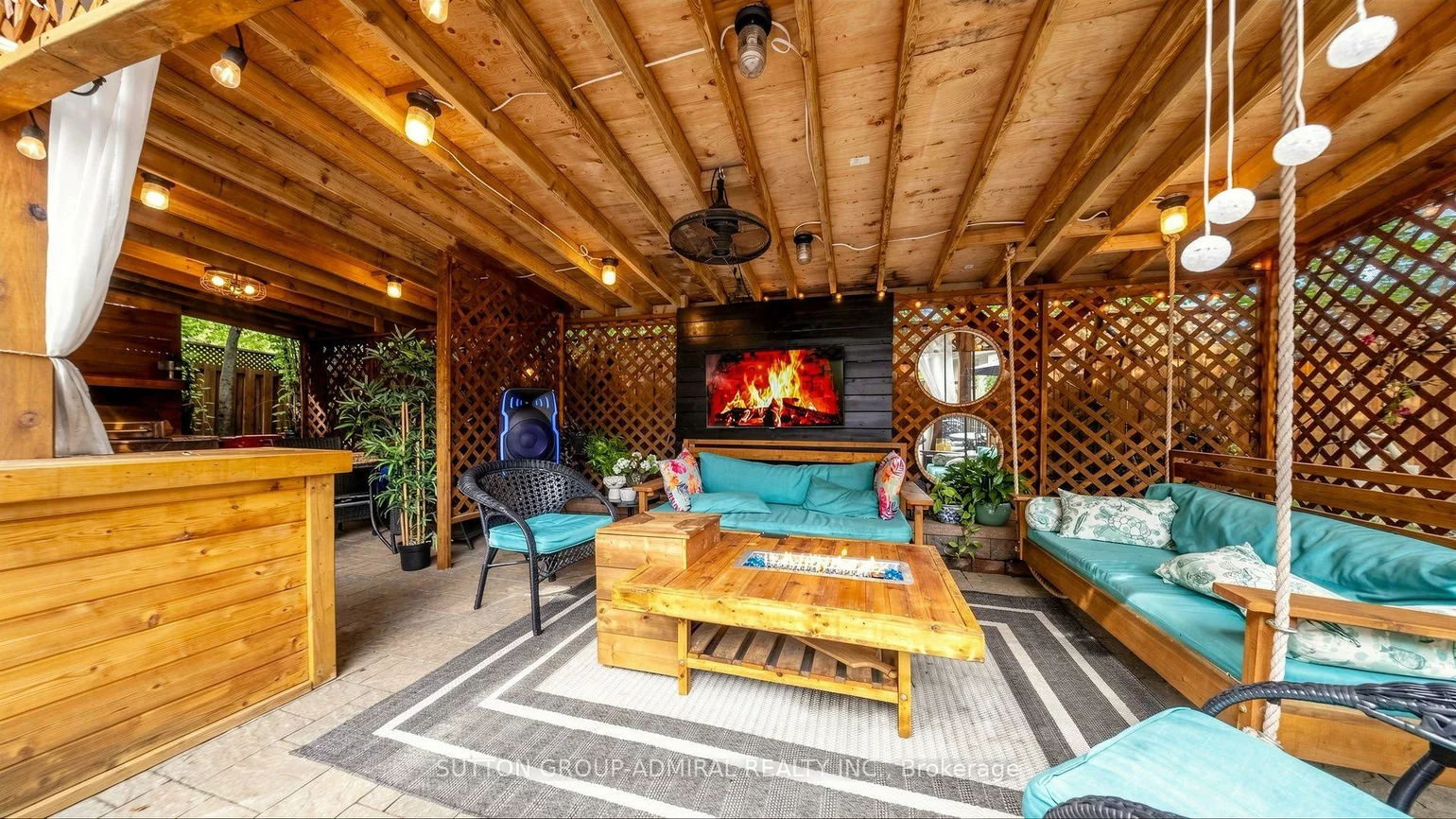 12, Saunders, Aileen-Willowbrook, Markham