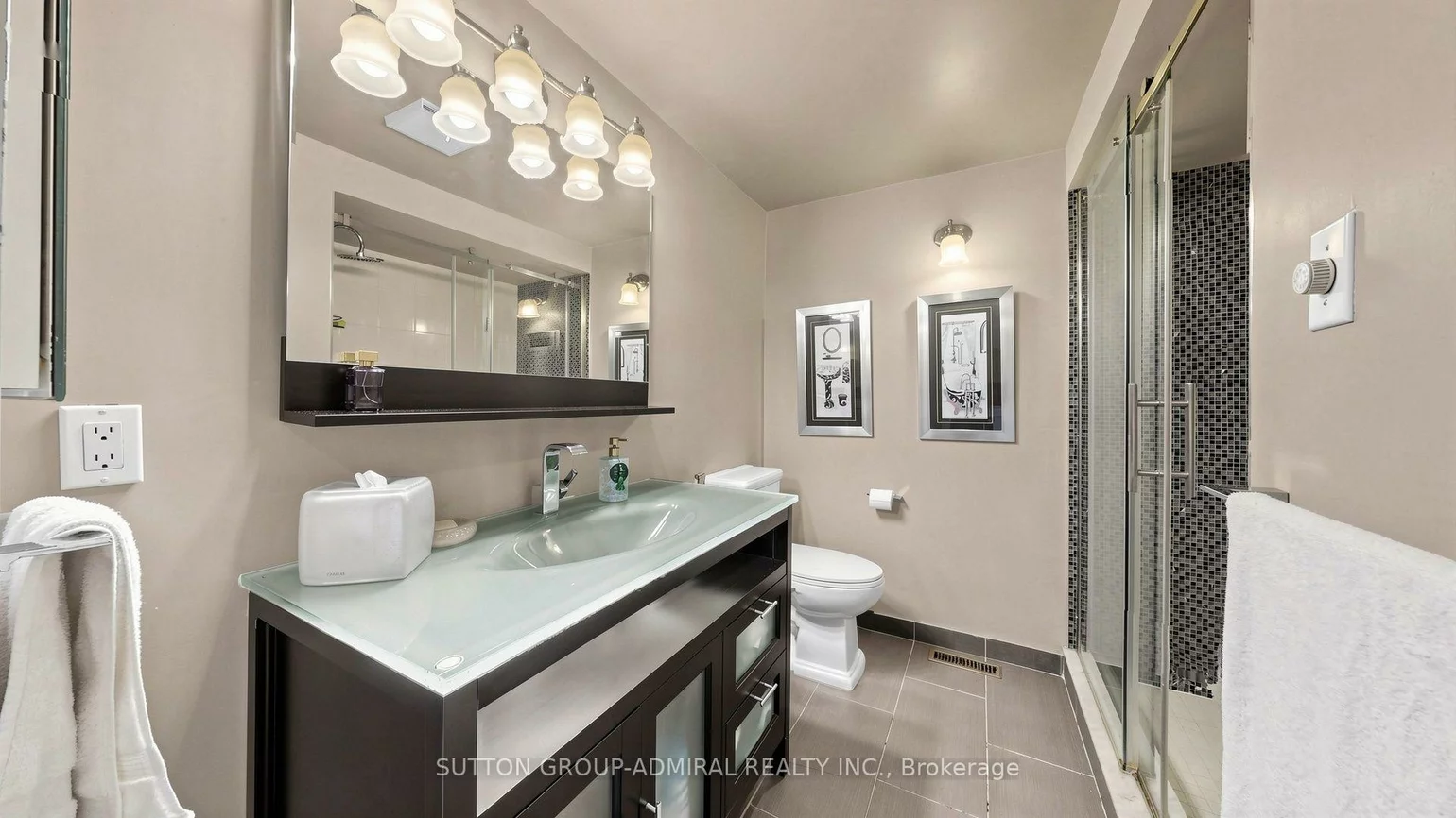 12, Saunders, Aileen-Willowbrook, Markham