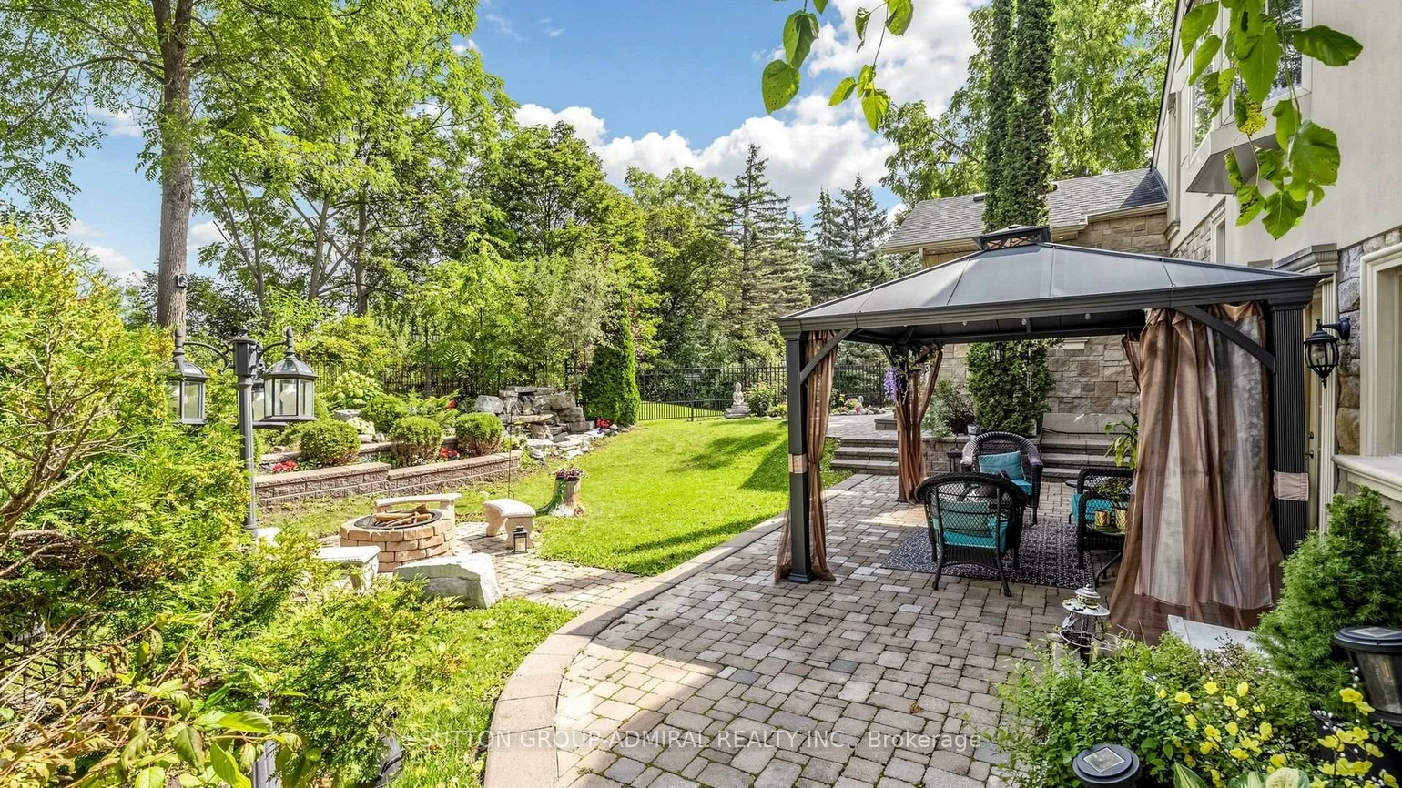 12, Saunders, Aileen-Willowbrook, Markham