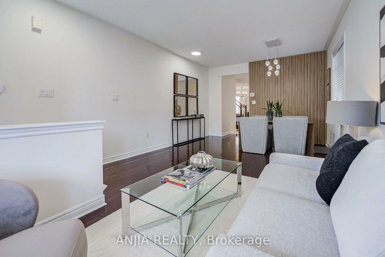205, Harbord, Berczy, Markham