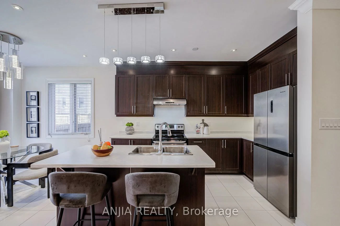 205, Harbord, Berczy, Markham