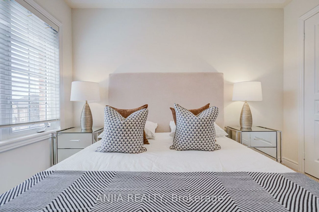 205, Harbord, Berczy, Markham