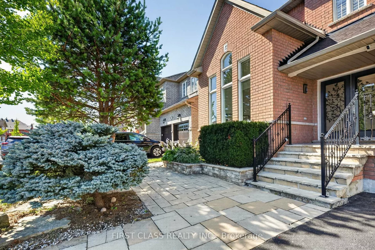 44, Pamgrey, Greensborough, Markham