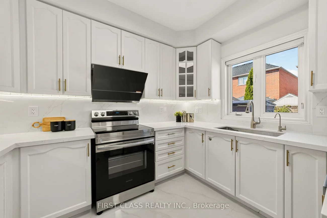 44, Pamgrey, Greensborough, Markham