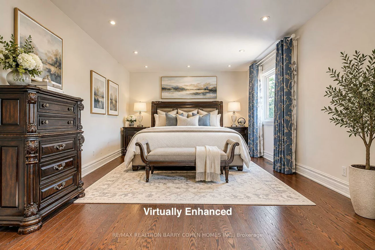 44, Prince Edward, Thornlea, Markham