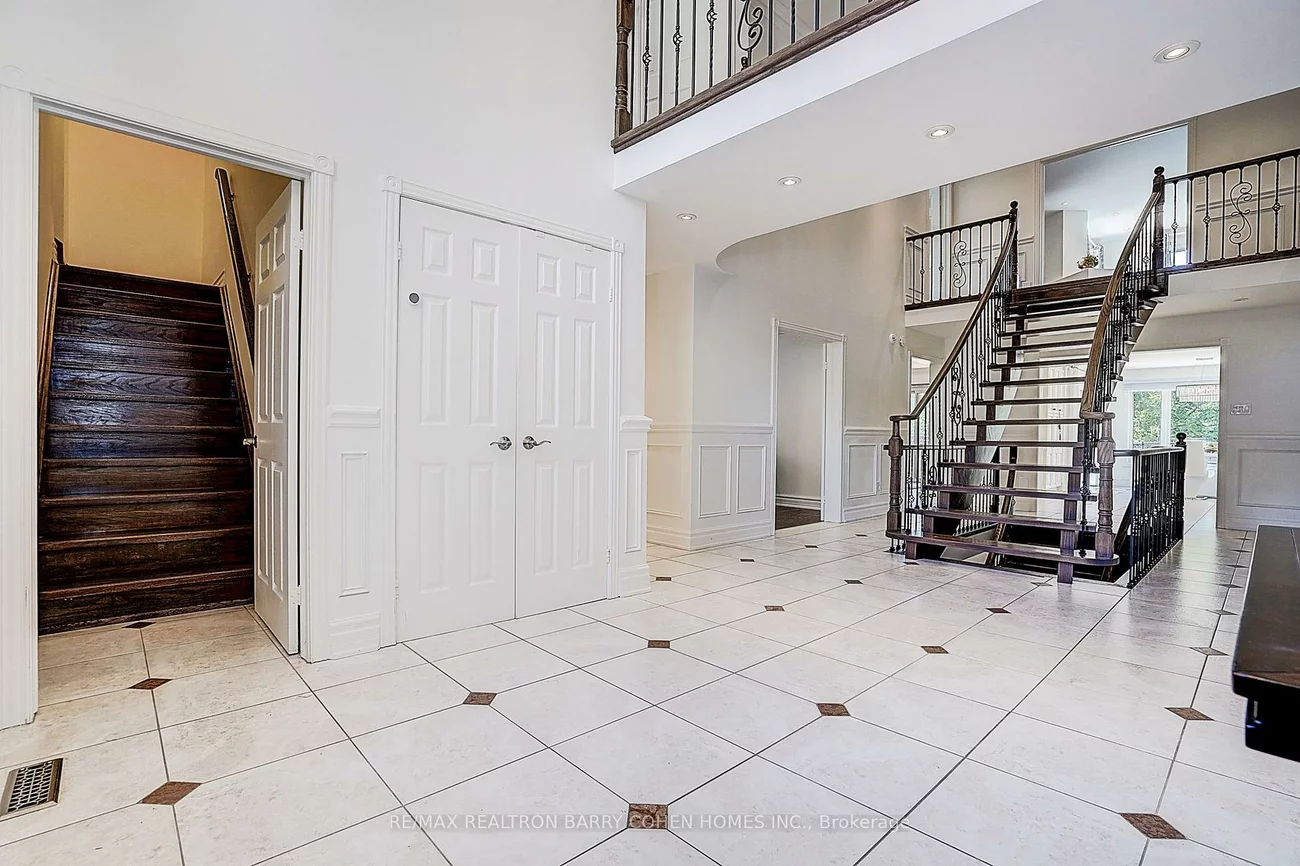 44, Prince Edward, Thornlea, Markham