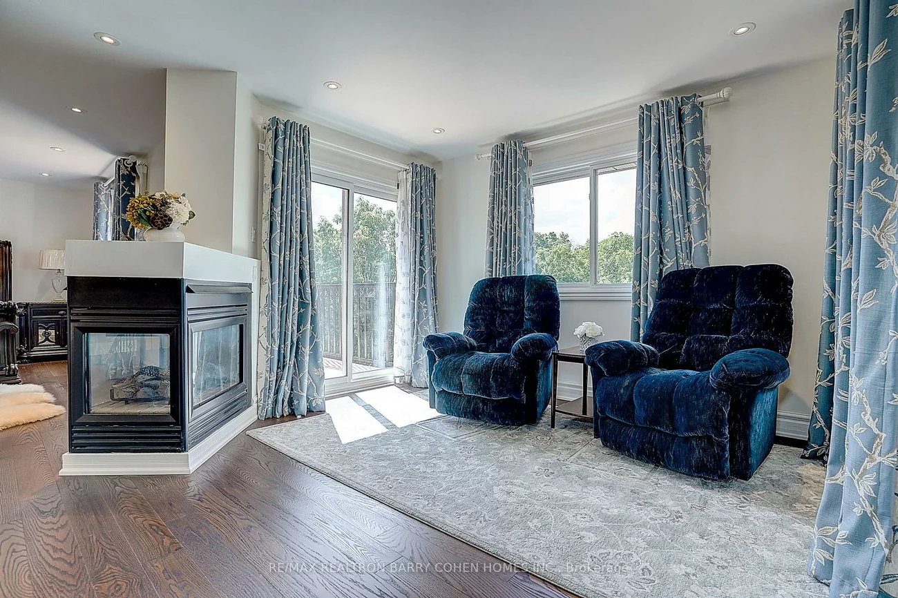 44, Prince Edward, Thornlea, Markham
