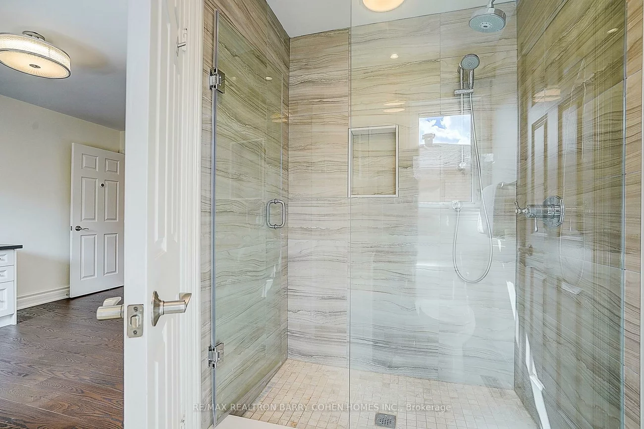 44, Prince Edward, Thornlea, Markham