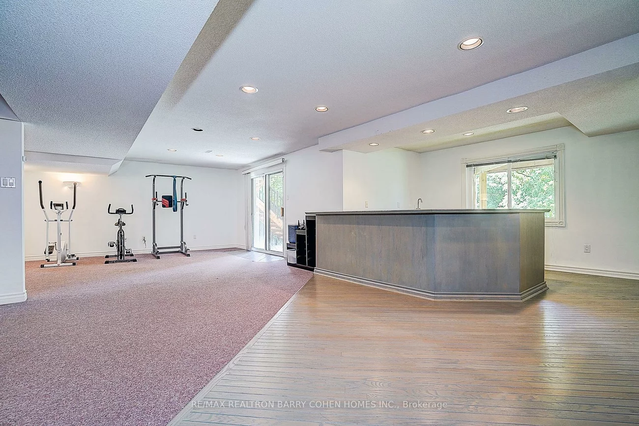 44, Prince Edward, Thornlea, Markham