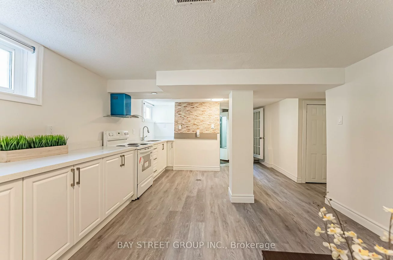 52, Glen Cameron, Thornhill, Markham