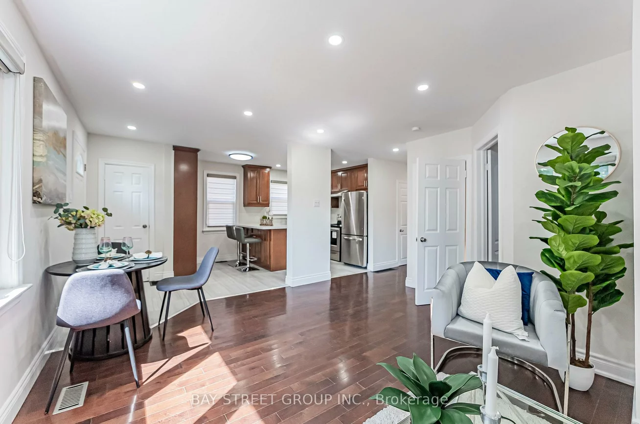 52, Glen Cameron, Thornhill, Markham