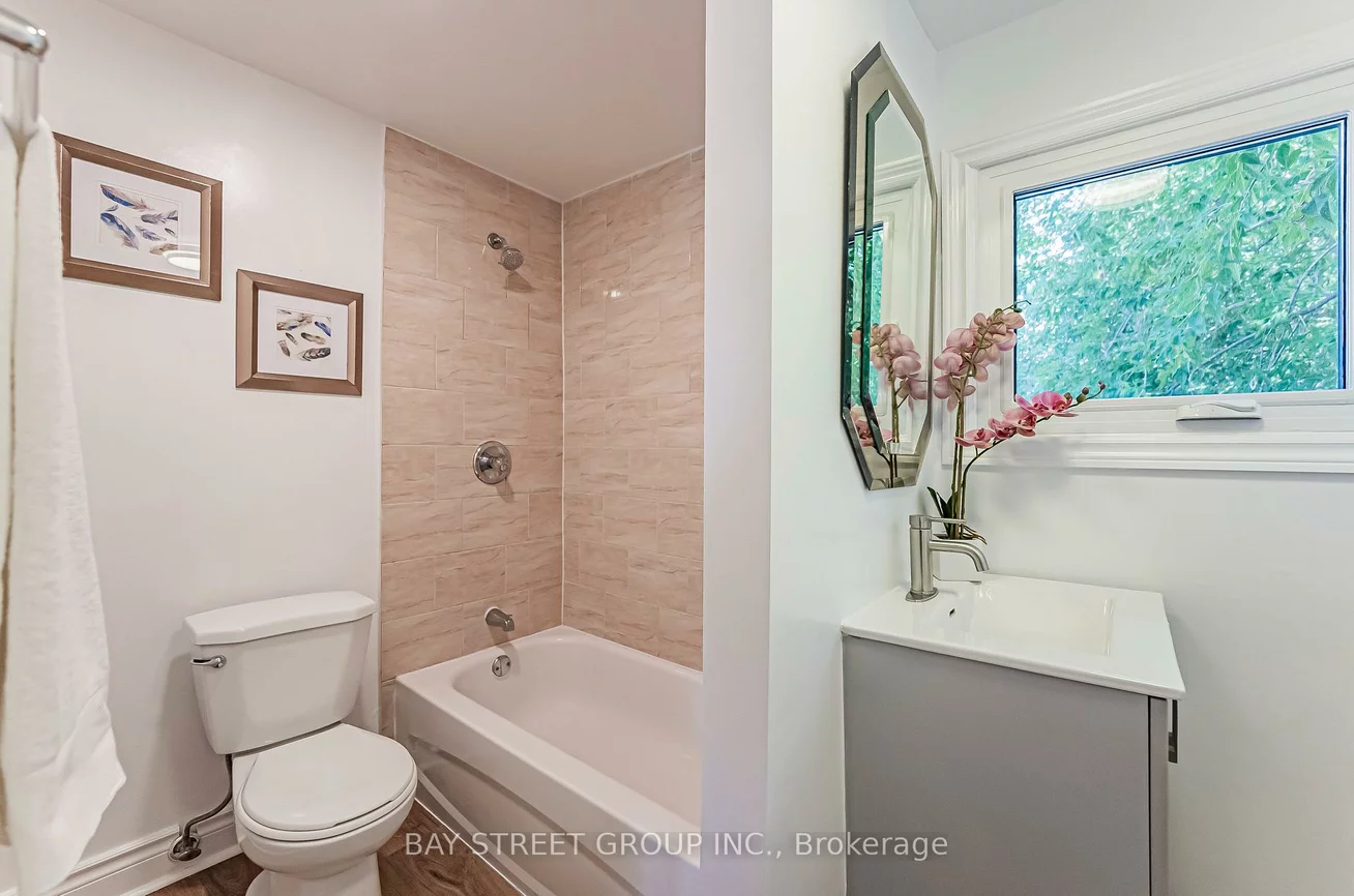52, Glen Cameron, Thornhill, Markham