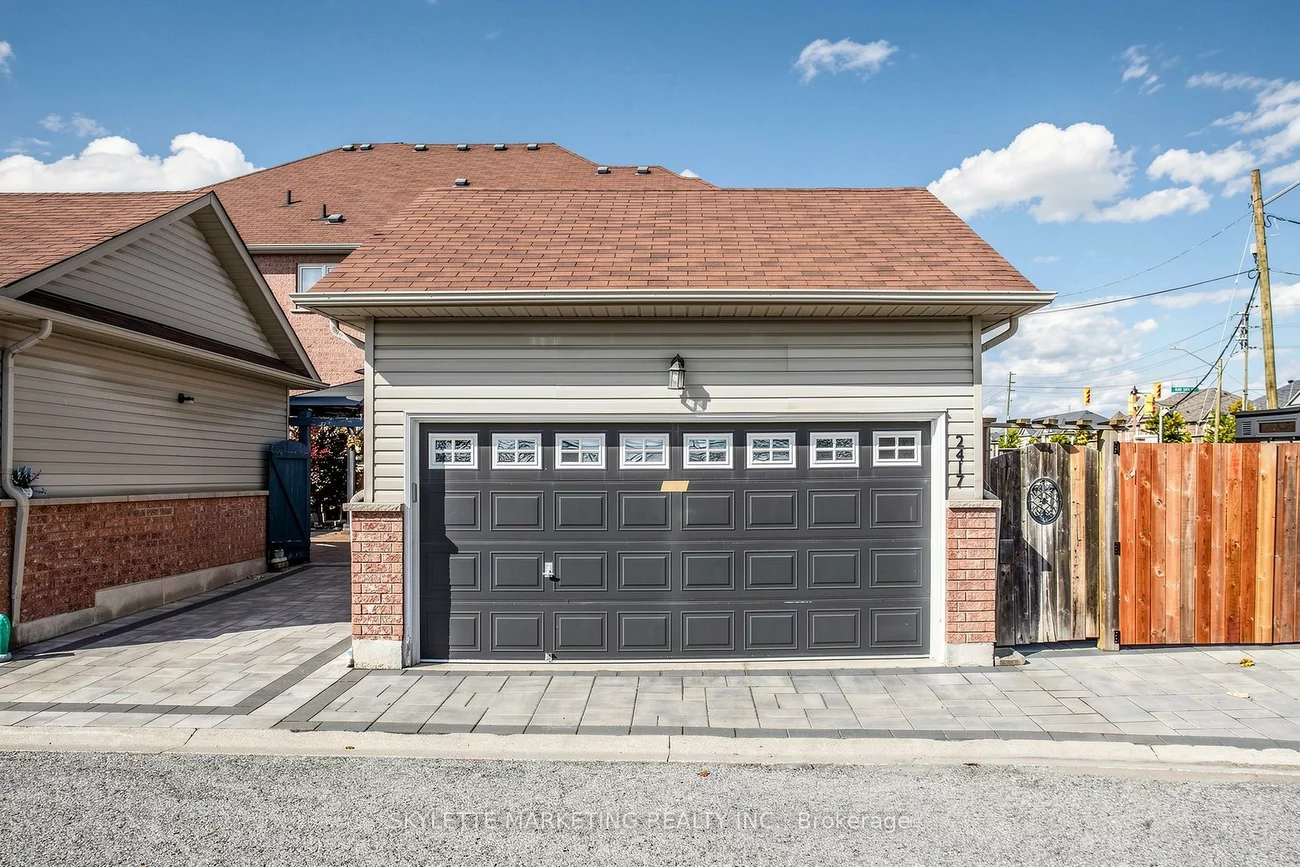2417, Bur Oak, Greensborough, Markham
