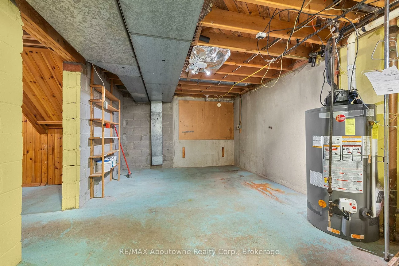 24, Valloncliffe, Bayview Glen, Markham