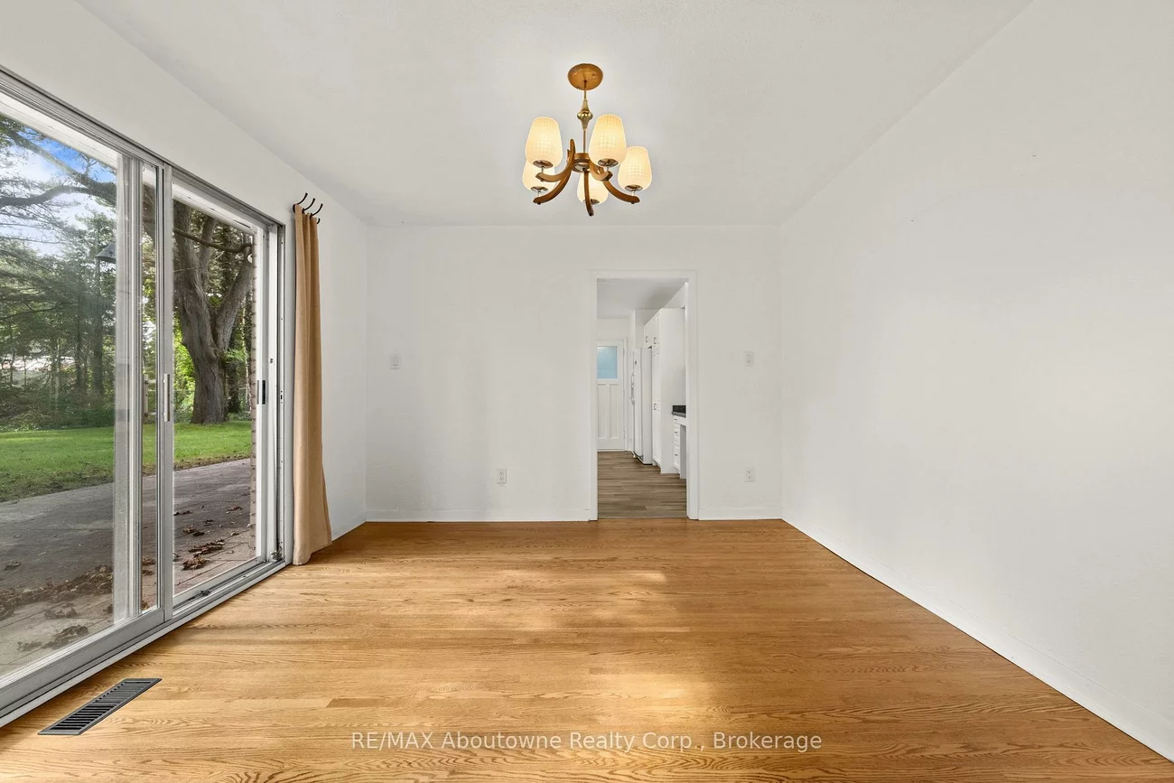 24, Valloncliffe, Bayview Glen, Markham