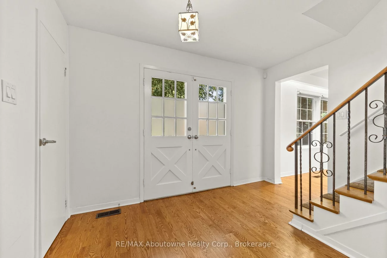 24, Valloncliffe, Bayview Glen, Markham
