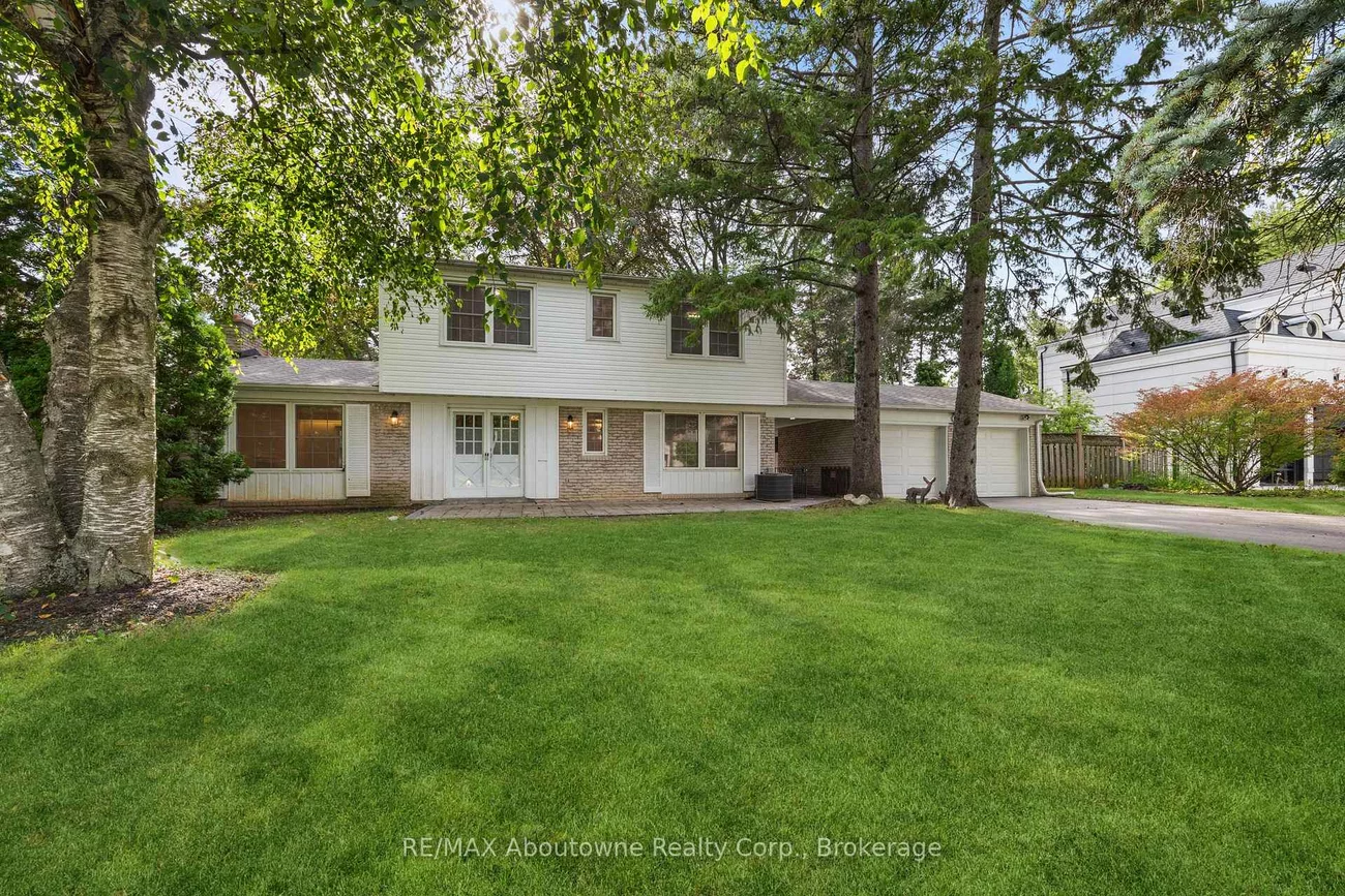 24, Valloncliffe, Bayview Glen, Markham