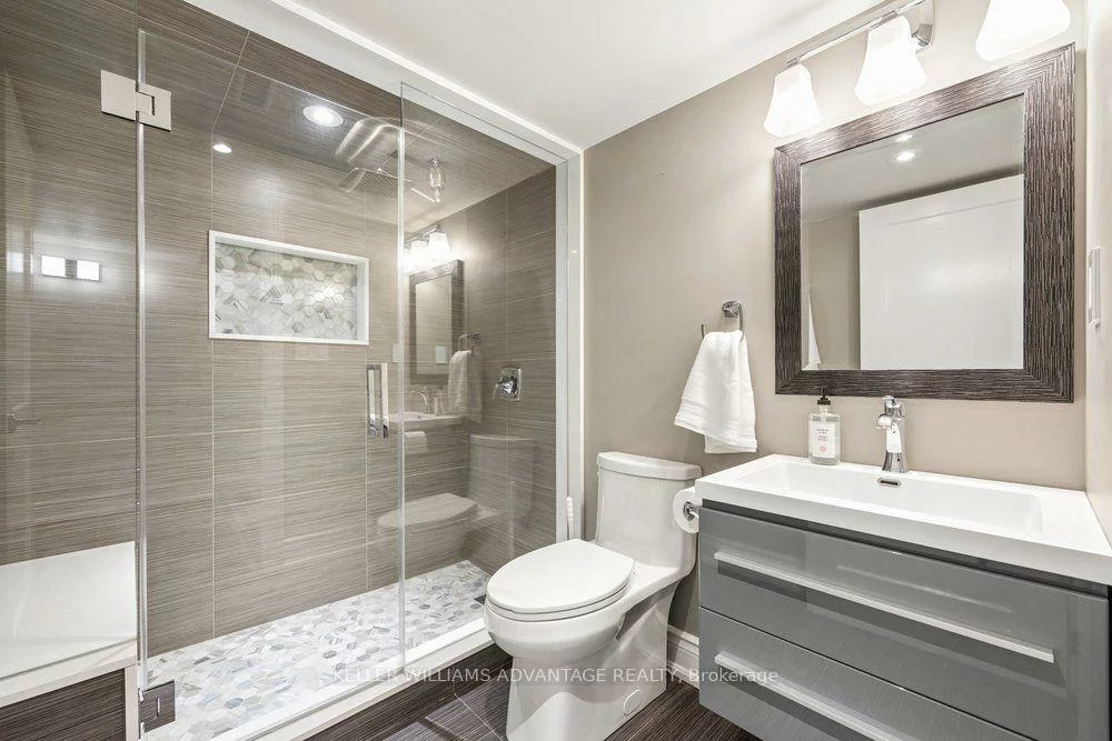 75, Forestbrook, Box Grove, Markham