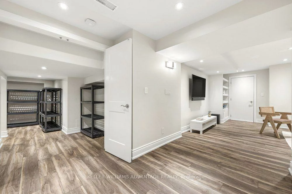 75, Forestbrook, Box Grove, Markham