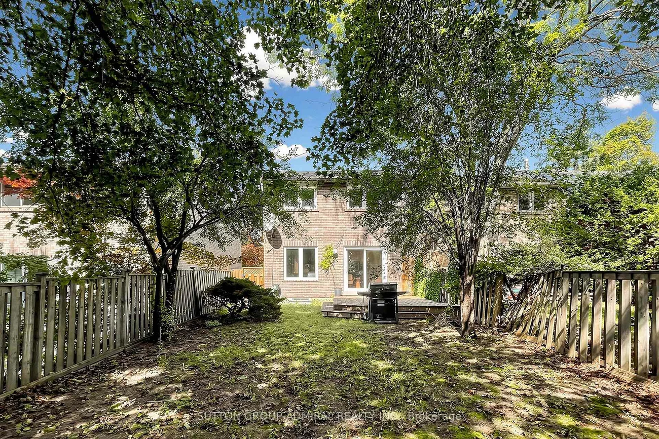 154, Baywood, Royal Orchard, Markham
