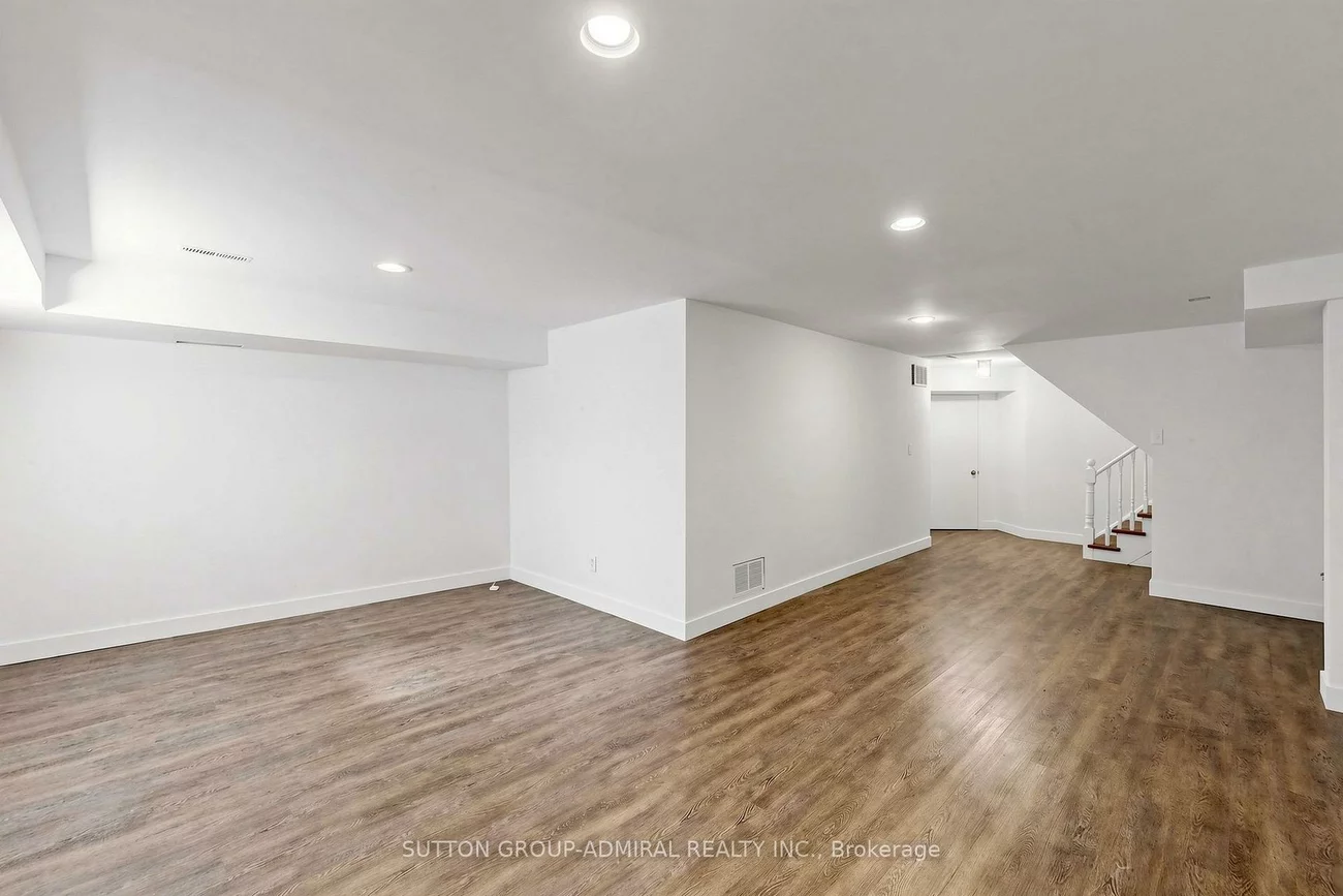154, Baywood, Royal Orchard, Markham