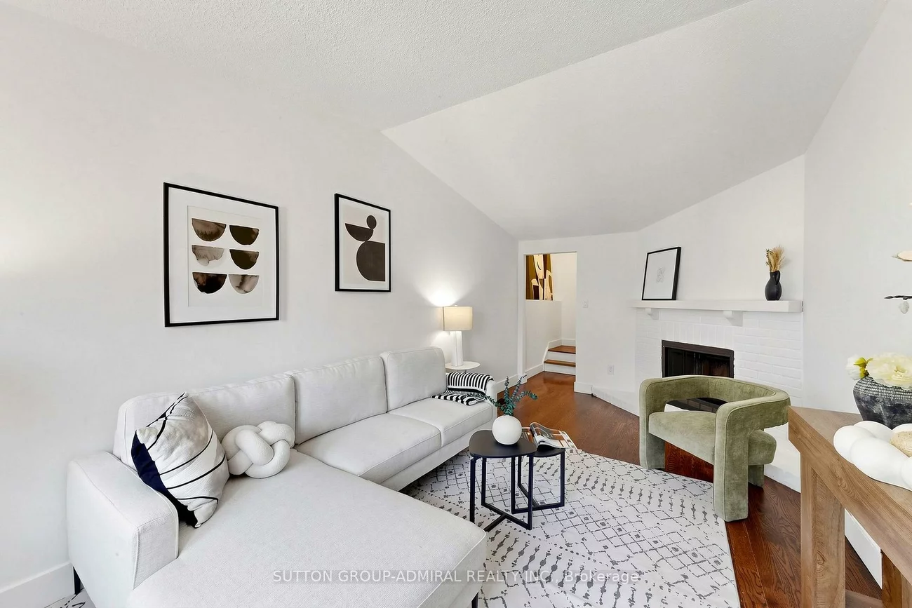 154, Baywood, Royal Orchard, Markham