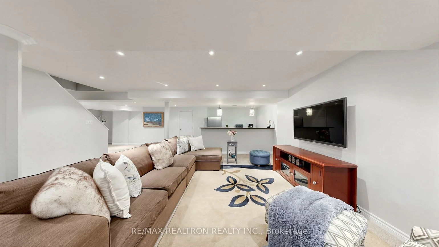 9, Gardon, Cathedraltown, Markham