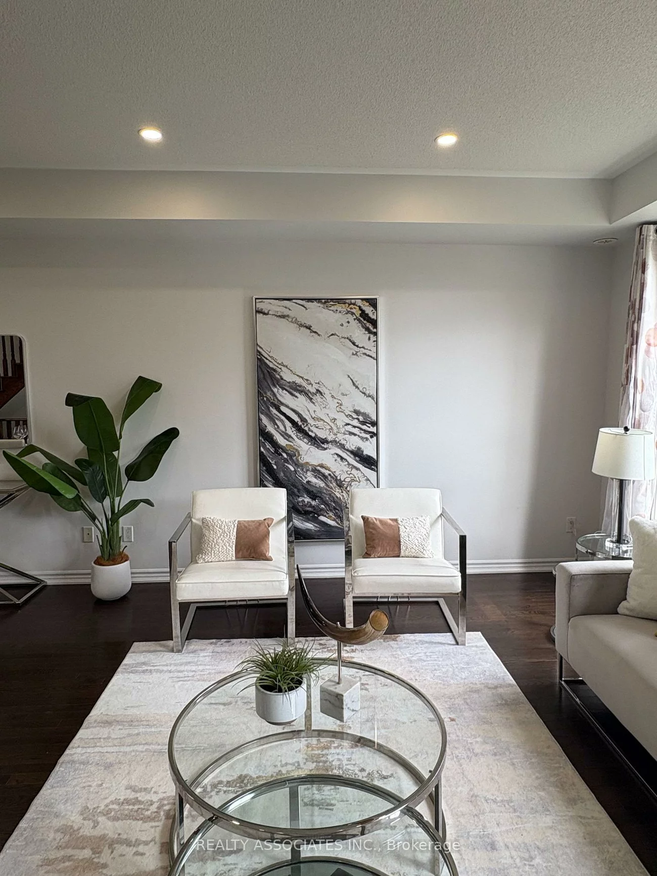 11, Tatra, Cathedraltown, Markham