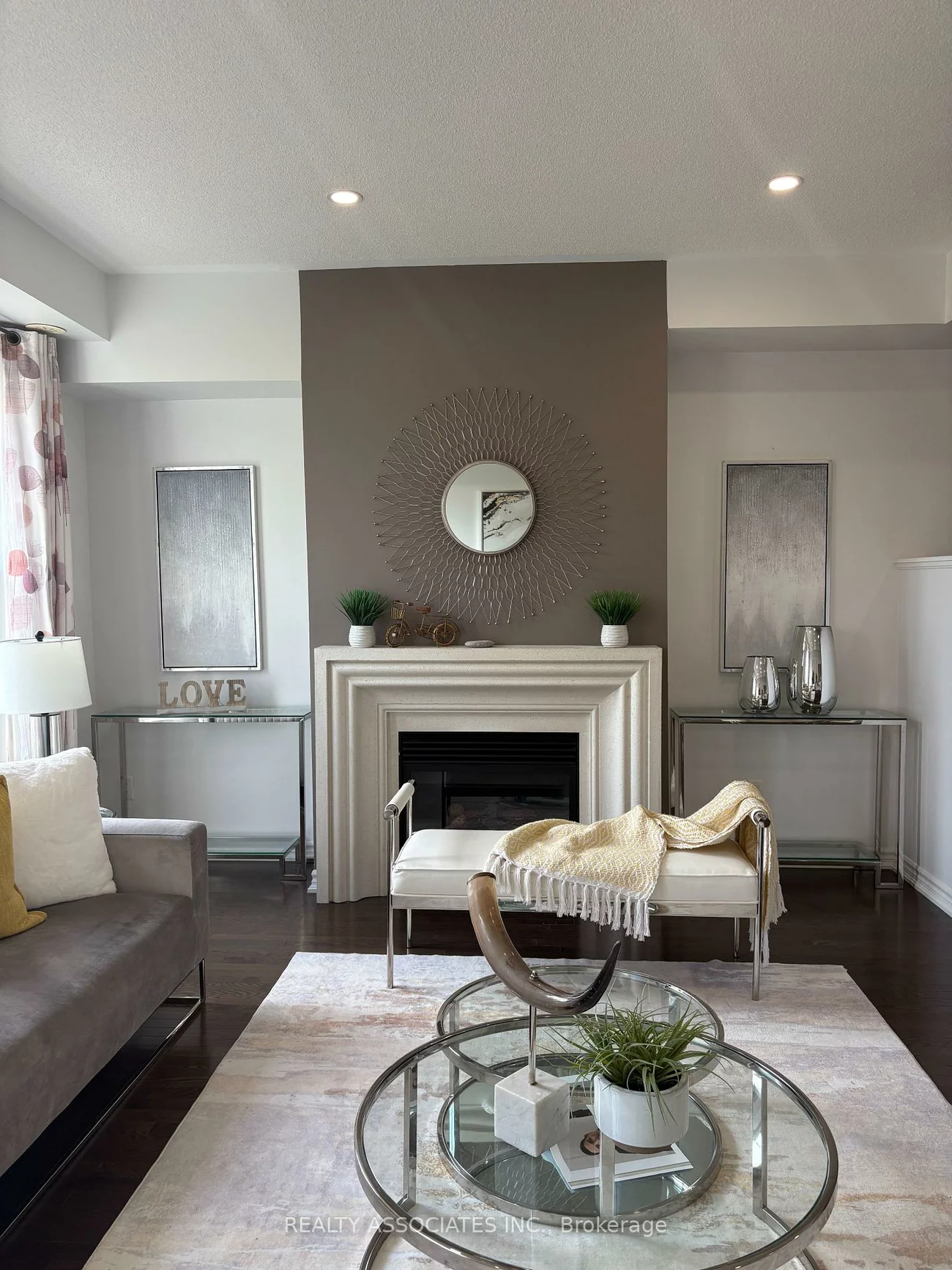 11, Tatra, Cathedraltown, Markham