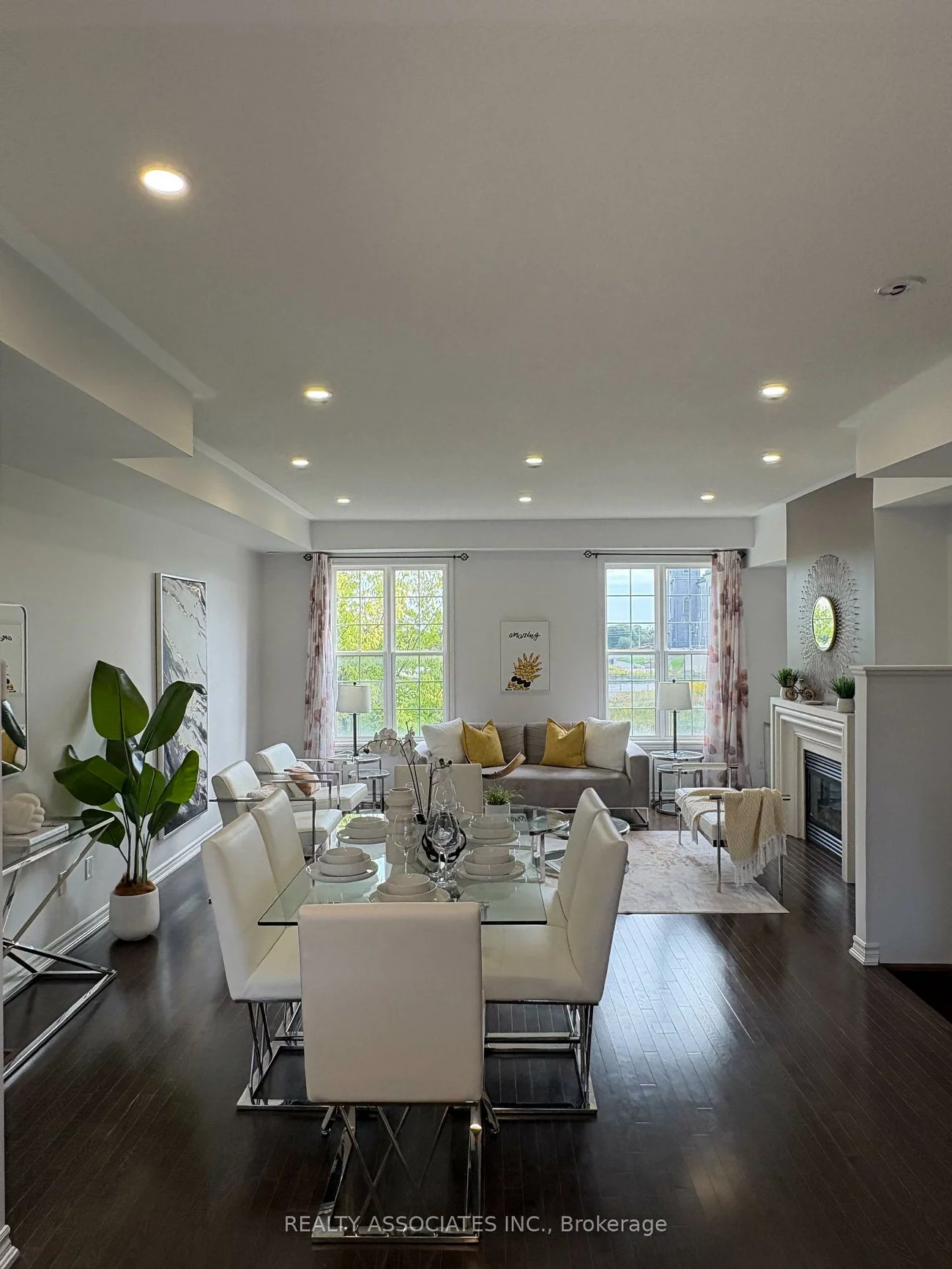 11, Tatra, Cathedraltown, Markham
