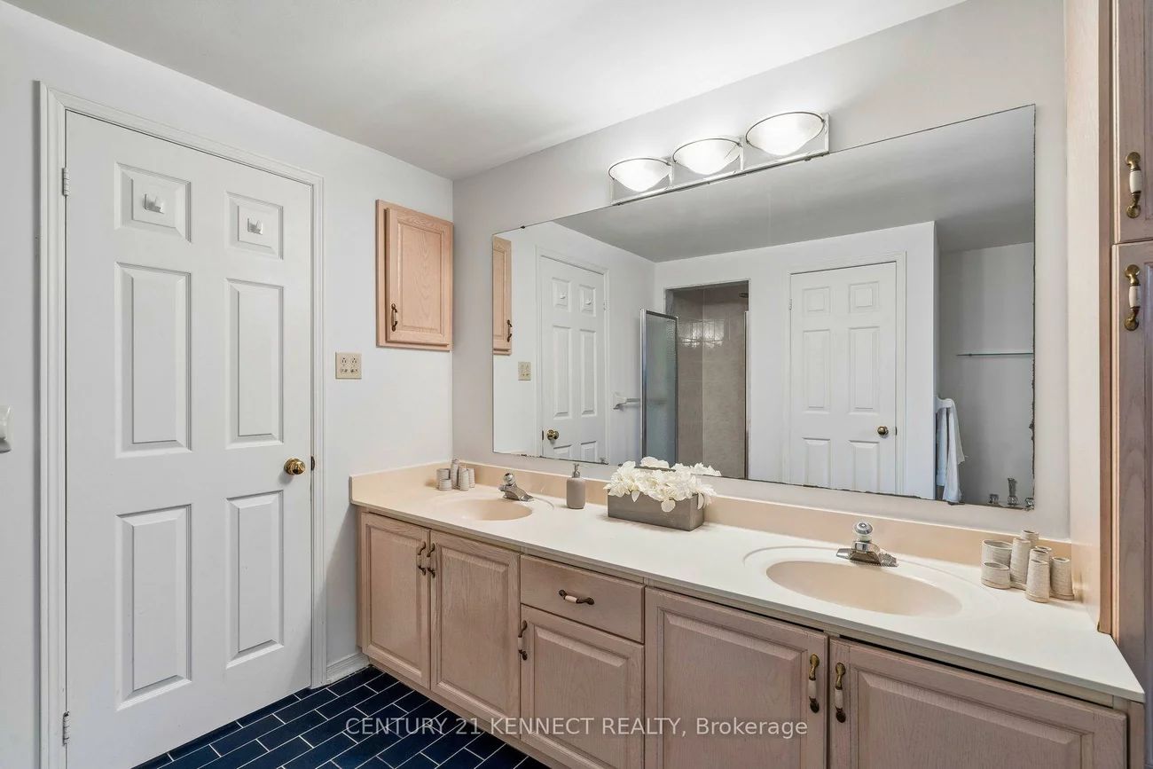 38, Rosemount, Thornlea, Markham