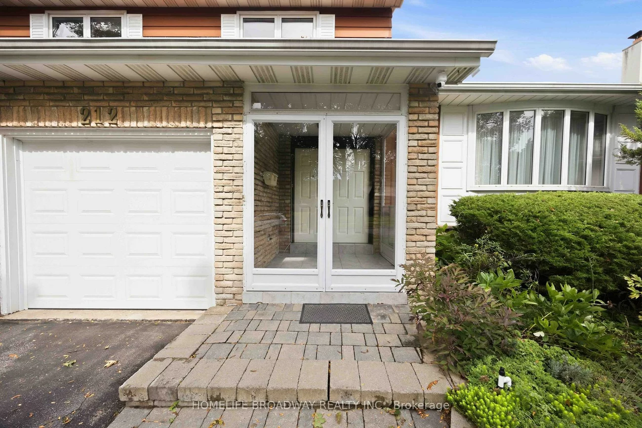212, Bayview Fairways, Bayview Fairway-Bayview Country Club Estates, Markham