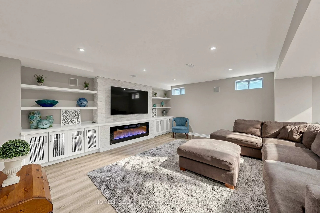 8, Beckett, Berczy, Markham