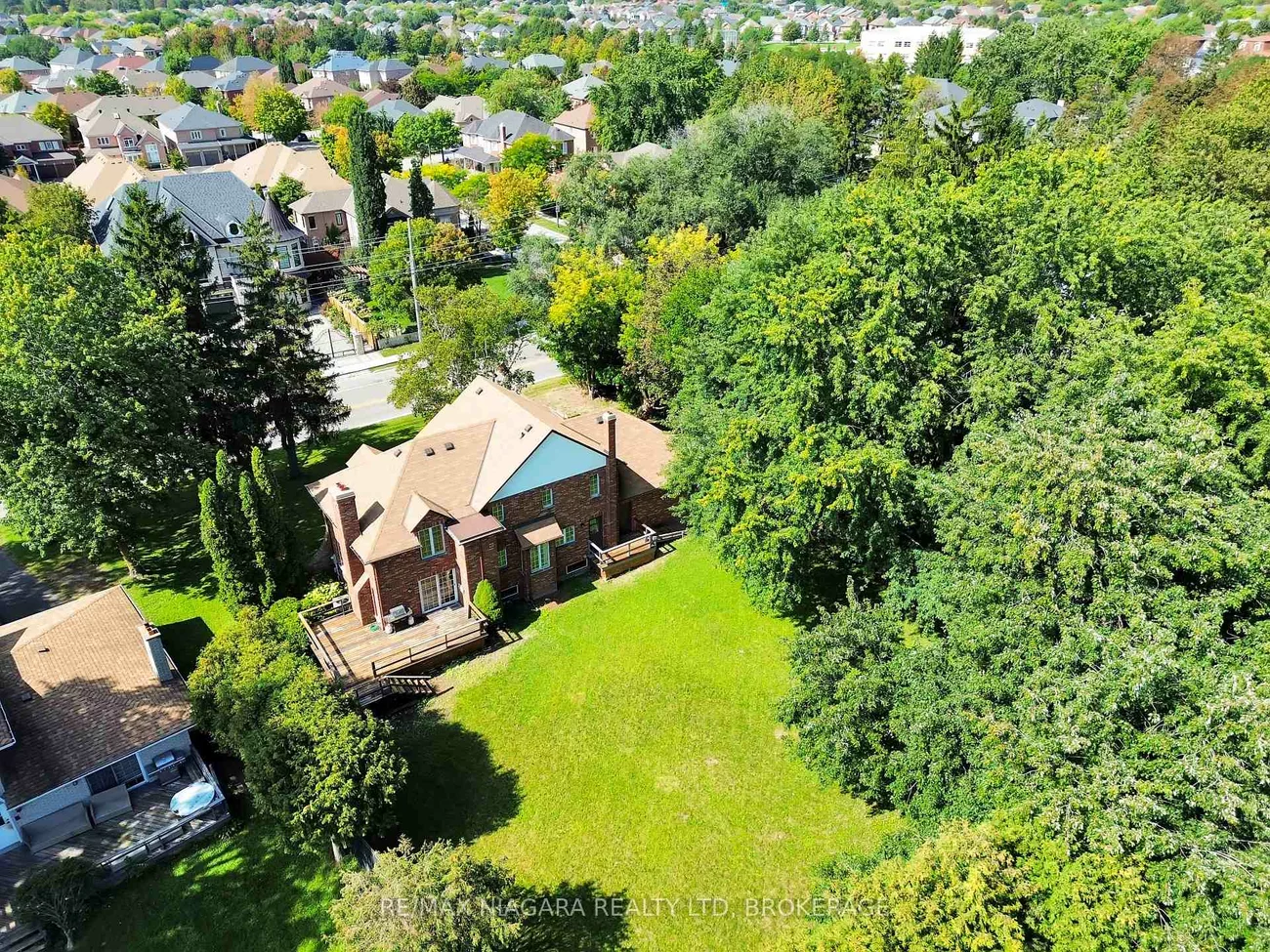 7849, Ninth, Box Grove, Markham