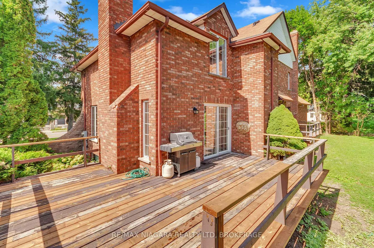 7849, Ninth, Box Grove, Markham