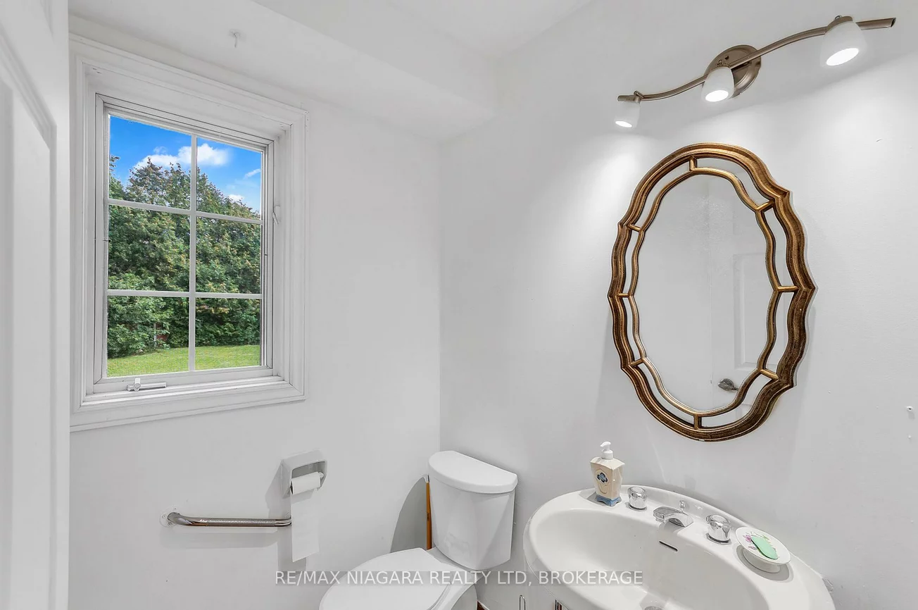 7849, Ninth, Box Grove, Markham