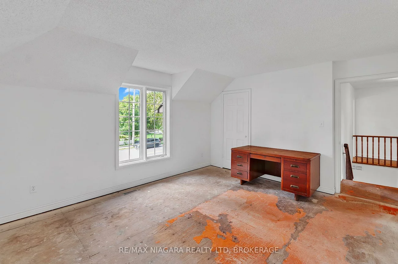 7849, Ninth, Box Grove, Markham