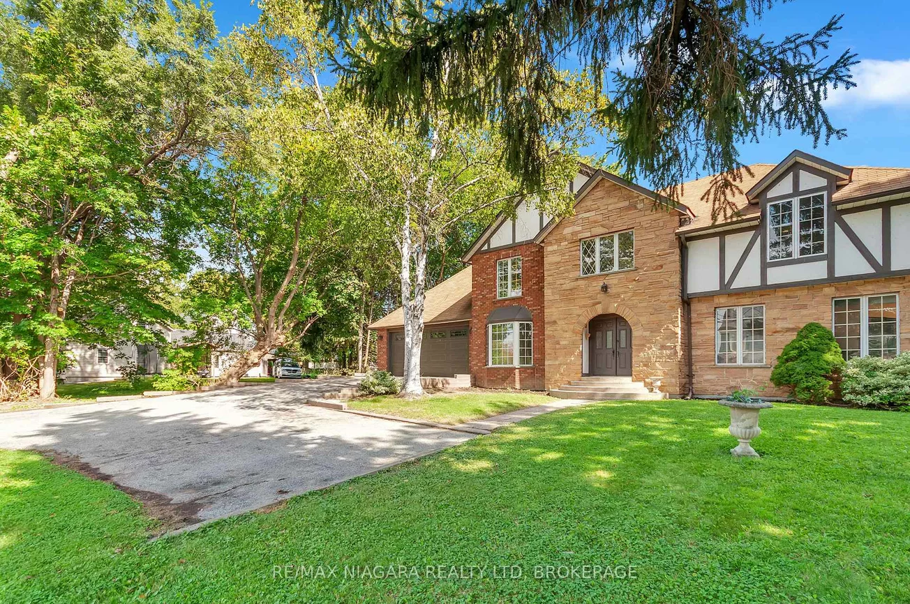7849, Ninth, Box Grove, Markham